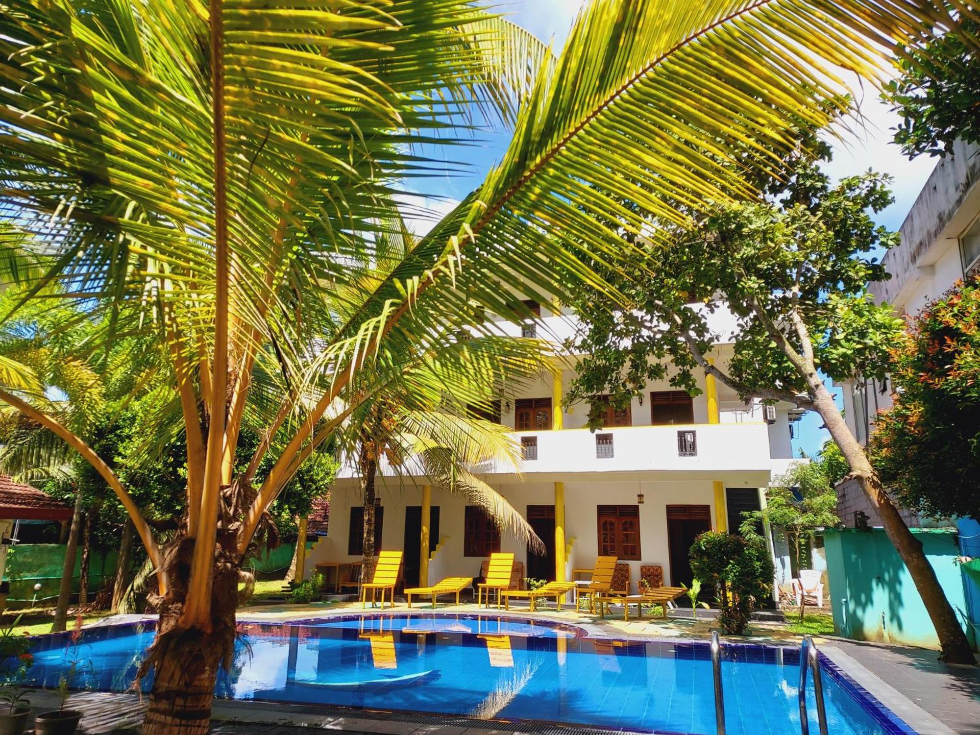 A One Calm Palace Mirissa Exterior photo