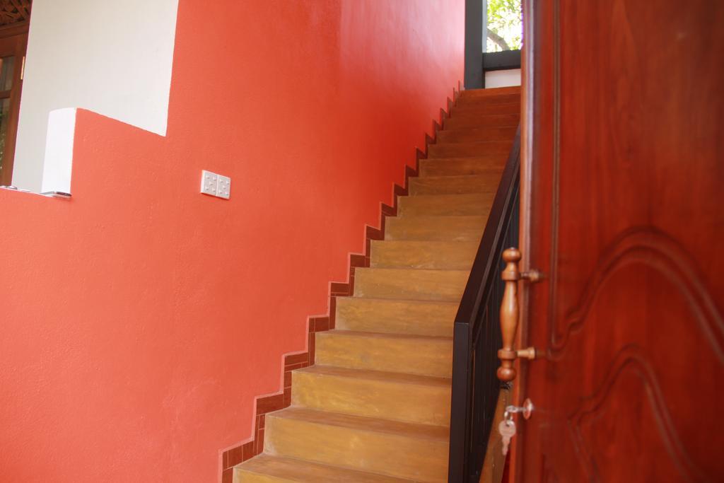 A One Calm Palace Mirissa Exterior photo